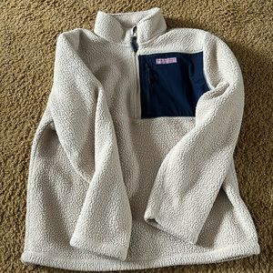 Vineyard vines fleece